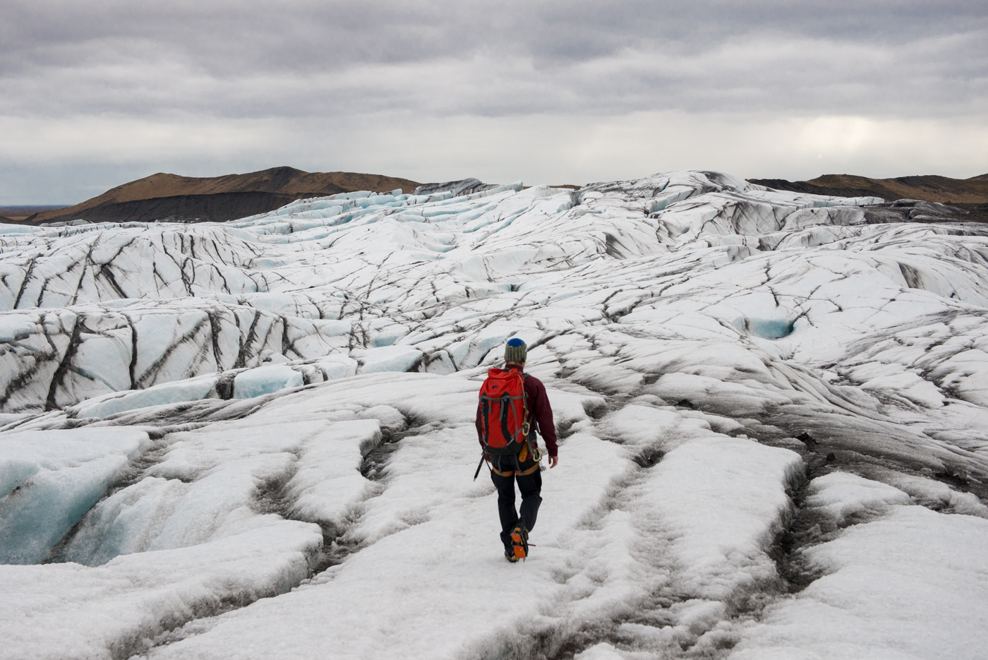 Hiking Svínafellsjökull glacier